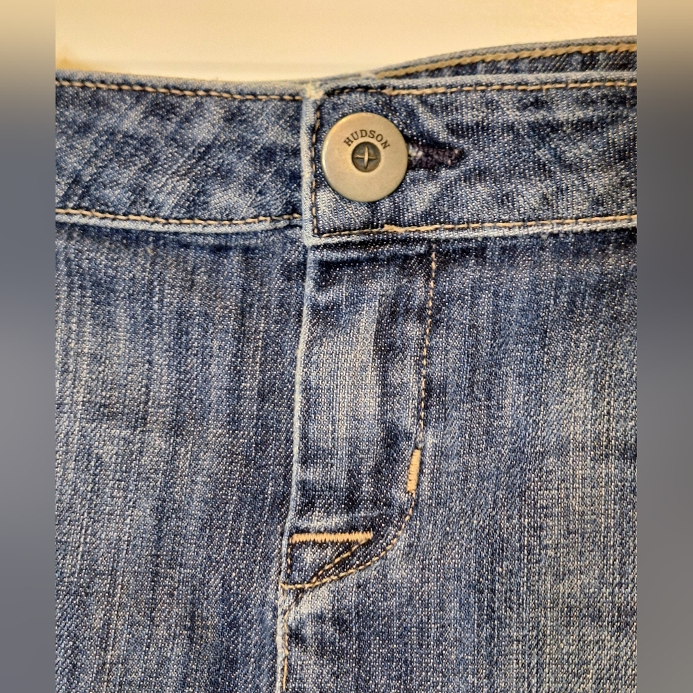 Hudson Denim Mini Skirt Rear Button Flap Pockets Lightly Distressed Size 30 - Picture 6 of 15